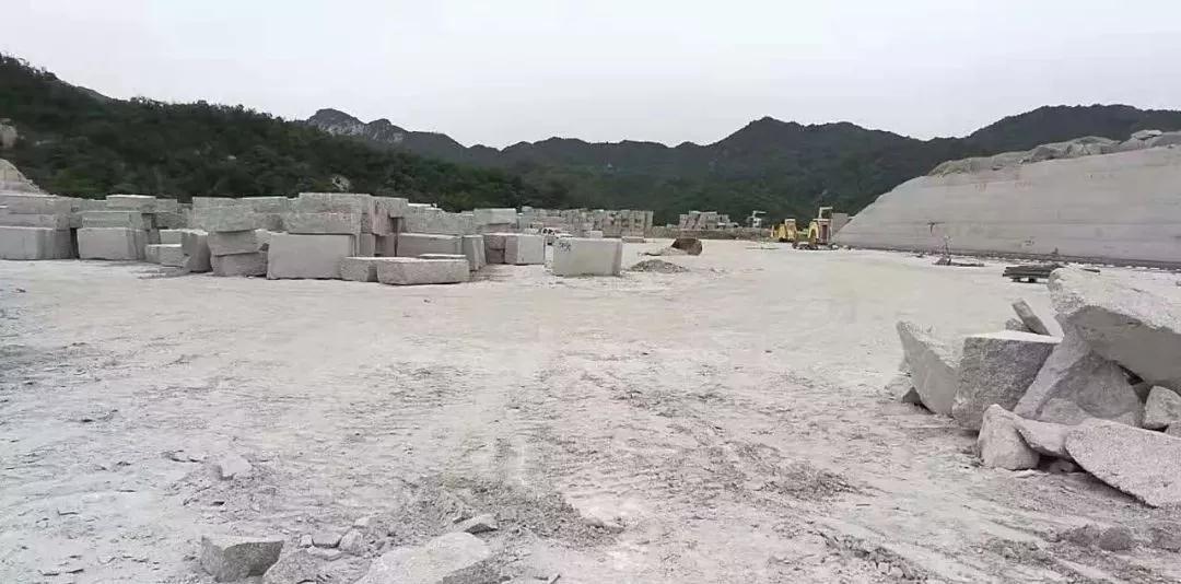 河南内乡县板场乡板材加工项目试产成功，石材产业实现“绿色升级跳”