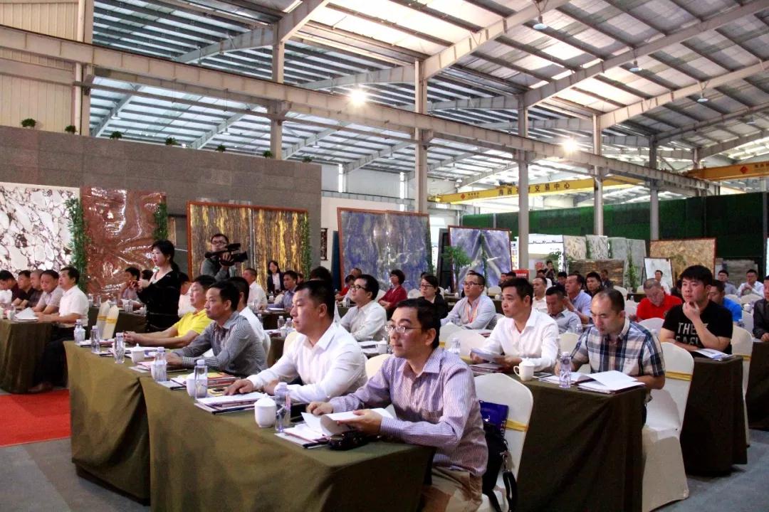 泉州市工商联（总商会）召开十四届六次主席（会长）扩大会议