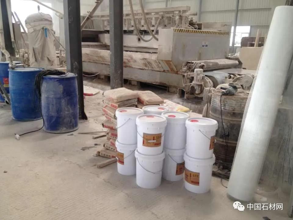 石材企业在使用胶粘剂时，必须注意的安全知识